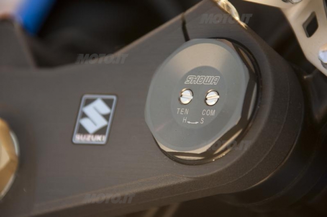 Suzuki GSX-R600 (2011) - вилка Showa